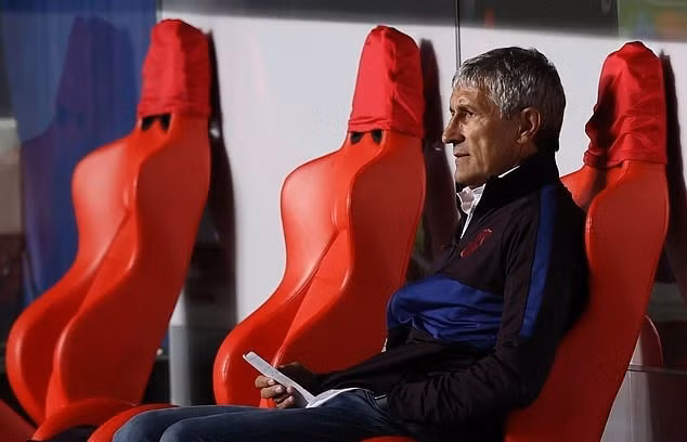 Setien chắc chắn sẽ bị sa thải. Ảnh: Getty.