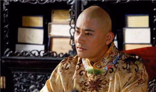 Hoàng tử được Khang Hi yêu quý nhất, tay nắm binh quyền nhưng tự bỏ lỡ cơ hội lên ngôi hoàng đế - Ảnh 2