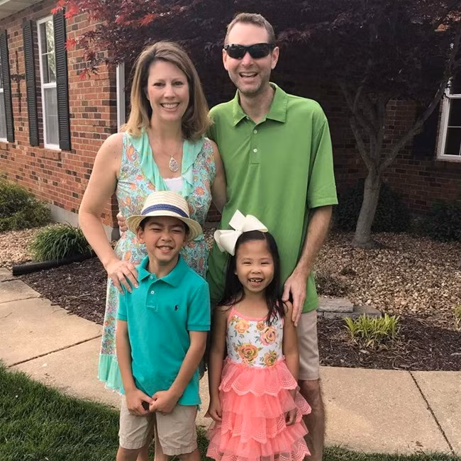 Cặp vợ chồng sửng sốt khi cầm kết quả ADN, hé lộ sự thật về con nuôi và đứa trẻ nhà hàng xóm - Ảnh 2