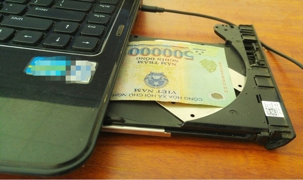 Chồng đột nhiên thích uống trà, vợ mở nắp ấm phát hiện bí mật "động trời" ảnh 1