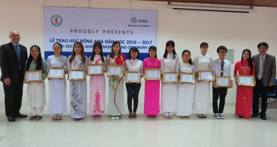 Những suất học bổng đầy ý nghĩa này sẽ giúp sinh viên có thêm động lực để học tập đạt kết quả cao