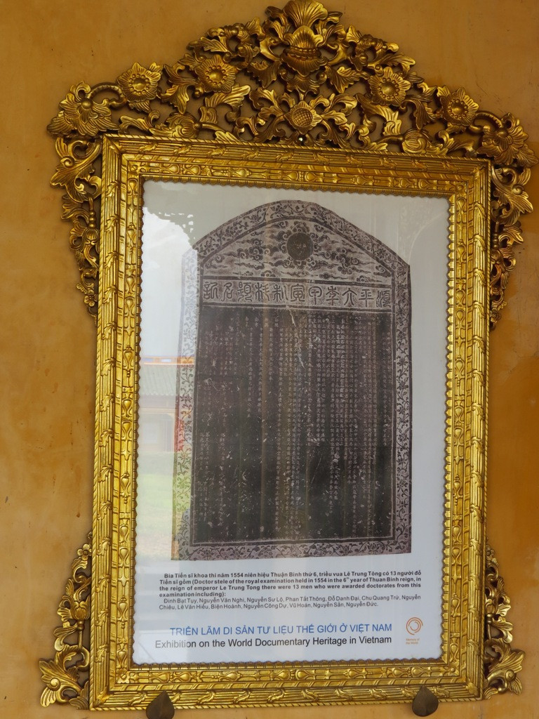 Hình ảnh tư liệu bia tiến sĩ khoa thi năm 1554 triều vua Lê Trung Tông có 13 người đỗ tiến sĩ tại triển lãm