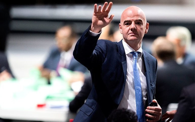 Chủ tịch FIFA Gianni Infantino vừa đề xuất khai sinh giải đấu FIFA ASEAN Cup sau khi tham dự dự Hội nghị Thượng đỉnh ASEAN lần thứ 47 tại Đông Nam Á. infan3-1475570420559-crop-1603863306026198443731.jpg