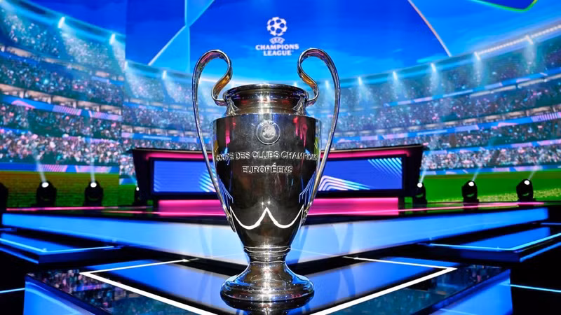 Sau thảm họa Munich 1958 với 8 cầu thủ thiệt mạng, Man United hồi sinh mạnh mẽ và trở thành CLB Anh đầu tiên vô địch Cúp C1 châu Âu (1968). cup-c1-chau-au.jpg