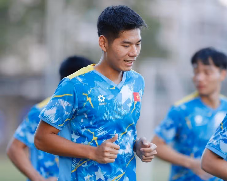 trung-ve-u22-viet-nam-khong-ngai-thai-lan-san-sang-chien-den-cung-597271410-1355104906095191-131964069566882034-n-3-1765884841-758-width740height588.jpg