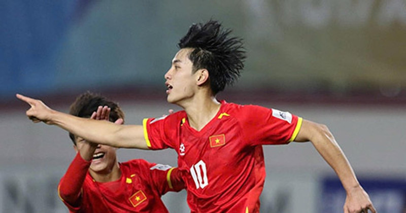 tran-gia-bao-u17-viet-nam-bia.jpg