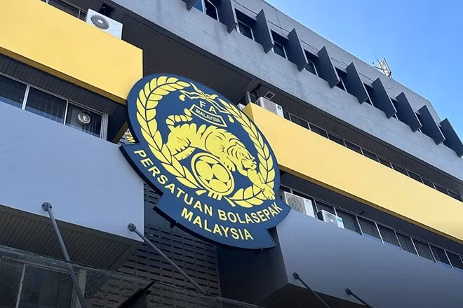 Động thái này của FAM nhằm tránh nguy cơ Liên đoàn bóng đá thế giới (FIFA) lập một ủy ban tiếp quản FAM hoàn toàn trong thời gian tới. fam-1-1-2-1.jpg