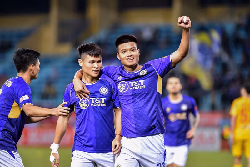 4-ha-noi-fc.jpg