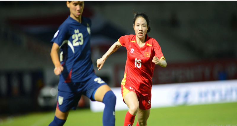 Trần Thị Duyên (sinh năm 2000, Hà Nam cũ nay là Ninh Bình) nằm trong số các cầu thủ nữ của đội tuyển Việt Nam được đông đảo cổ động viên yêu mến. 77798999.png