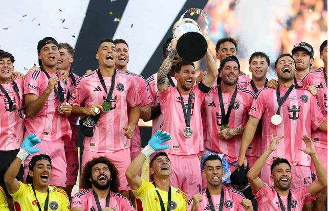 Đây cũng là danh hiệu thứ 3 của siêu sao người Argentina cùng CLB Inter Miami, sau Leagues Cup 2023 và Supporters' Shield 2024. 9999.png