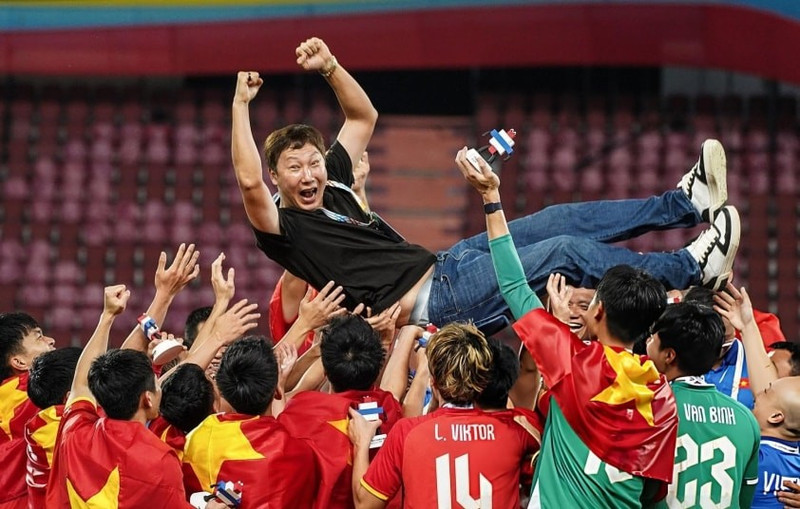 Cùng U23 và U22 Việt Nam, Đình Bắc và có được ngôi vô địch U23 Đông Nam Á 2025, Huy chương vàng SEA Games 33 và đoạt vé dự VCK U23 châu Á 2026. img-8ae52358.jpg