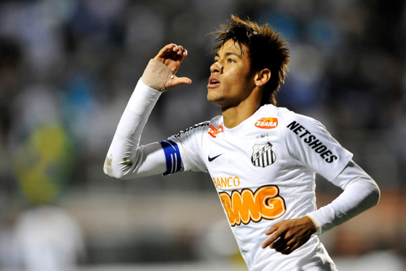 voi-neymar-santos-la-chon-binh-yen.jpg