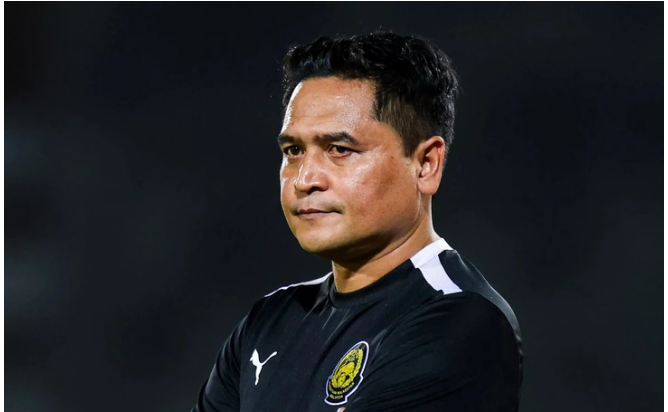 Trước tình hình này, HLV Nafuzi Zain của tuyển Malaysia tỏ ra vô cùng ngao ngán. Ông tiết lộ, loạt đội bóng như Selangor, Sabah, Penang và Terengganu chưa chịu nhả quân. 0000000000000000000.png