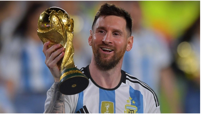 Pique nhấn mạnh tốc độ tư duy của Messi là độc nhất, không ai có thể sánh được, kể cả trong các buổi tập luyện. 9999998888777777666.png