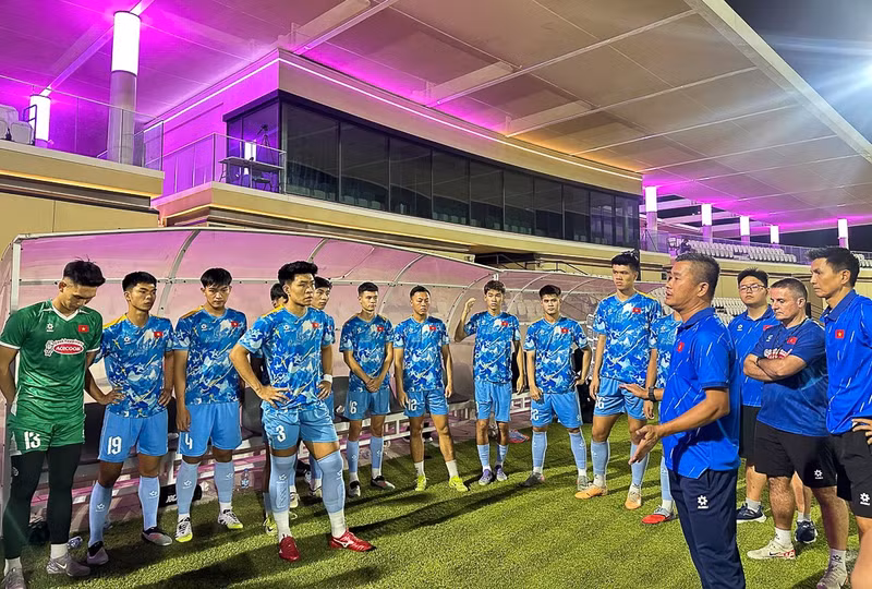 Vừa qua, đội tuyển U23 Việt Nam đã trở về nước sau chuyến tập huấn hết sức bổ ích tại UAE. z70997858637488207021aa415bf3c9fc1a6e21cea9f0d-1760153956570224045318.jpg