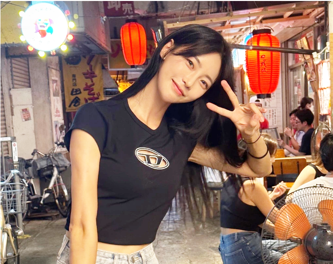 Kim Min Ji chưa công bố nửa kia khiến fan bán tín bán nghi. untitled.png