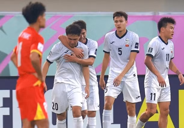 Ở lượt đấu cuối, chỉ cần không thua trước chủ nhà U23 Saudi Arabia, U23 Việt Nam chắc chắn sẽ giành ngôi đầu và hiên ngang tiến vào tứ kết. 3f48e5f9b3f116e173d43d14f75868c2.jpg