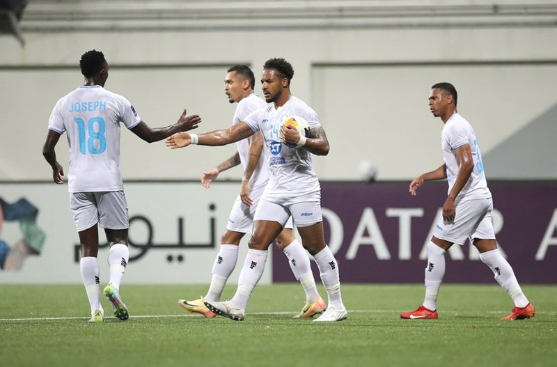 Về lý thuyết, Thép Xanh Nam Định vẫn có cửa đi tiếp nếu thắng đậm Eastern đồng thời CLB Gamba Osaka chiến thắng CLB Ratchaburi với cách biệt đủ lớn để san bằng khoảng cách 3 điểm và 11 bàn hiệu số. thep-xanh-nam-dinh.jpg