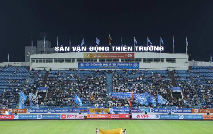 Chính vì vậy, CLB Nam Định và Tập đoàn Xuân Thiện đã quyết định mở cửa miễn phí sân vận động Thiên Trường để tri ân người hâm mộ. 000000000000000000.png
