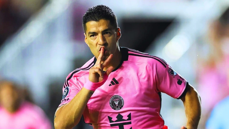 Luis Suarez: 42 bàn thắng. image.jpg