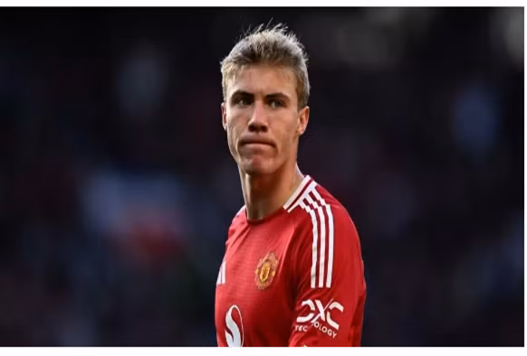 Napoli đã trả trước 6 triệu Euro và sở hữu điều khoản mua lại trị giá 44 triệu Euro cho Rasmus Højlund. 000000000000999999999-3340.png