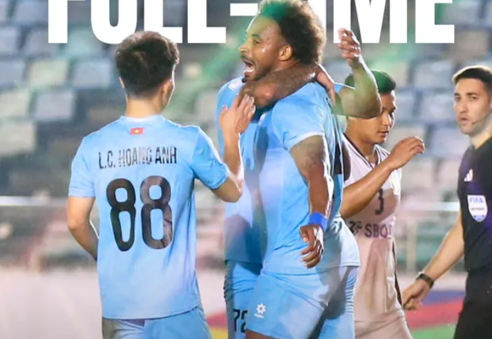 Ở lượt trận thứ 2 bảng B ASEAN Club Championship 2025/2026 diễn ra trên sân Thuwunna tối 4/12, tiền đạo Xuân Son toả sáng với hat-trick bàn thắng giúp Nam Định vượt qua đội chủ nhà Shan Utd với tỷ số 3-0. 00000000000000000000000000.png