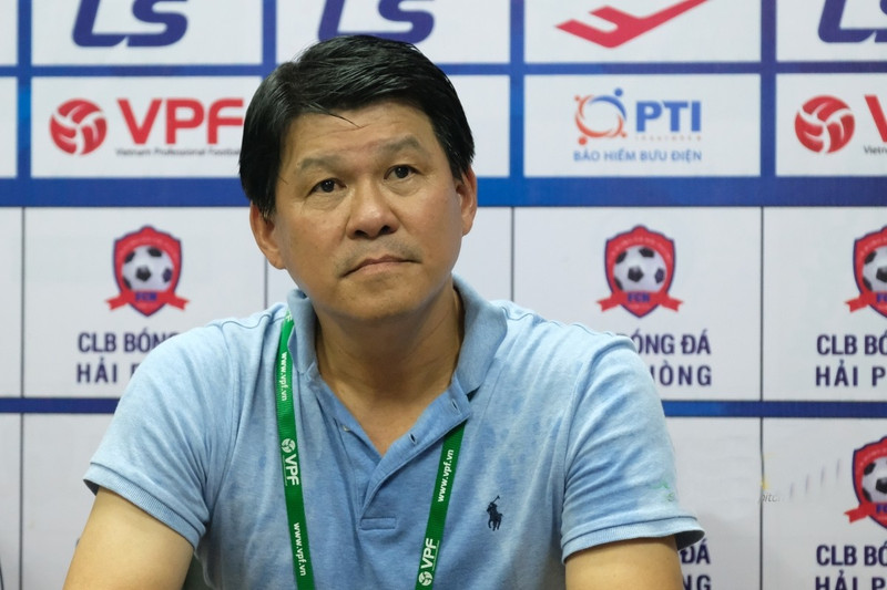 Ông Vũ Tiến Thành sinh năm 1964, xuất thân là trưởng bộ môn Năng khiếu Bóng đá TPHCM đào tạo nên thế hệ Đỗ Khải, Nguyễn Phúc Nguyên Chương, Trần Minh Chiến. huan-luyen-vien-vu-tien-thanh-9969.jpg