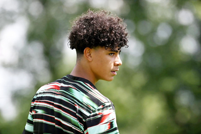 Cristiano Ronaldo Jr sớm bộc lộ năng khiếu khi ghi 58 bàn và có 18 kiến tạo qua 28 trận cho đội U9 Juventus. 2026-03-25-19-33-40-1774442268-302-width1920height1280.jpg