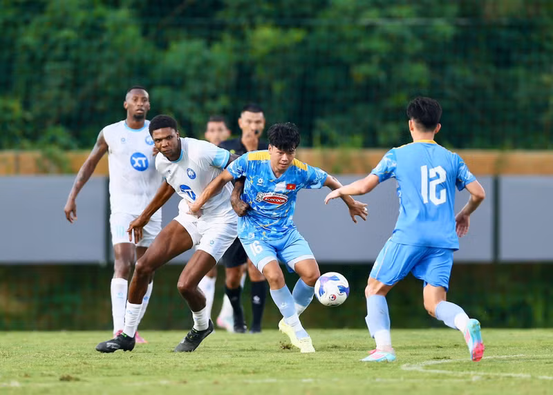 Như vậy, Richmond Nji sẽ được Nam Định sử dụng tại AFC Champions League Two và ASEAN Club Championship. 1000032309.jpg