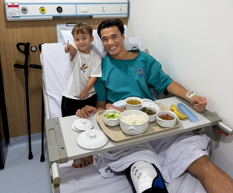 Thủ môn Bùi Tiến Dũng đã phải lên bàn phẫu thuật sau chấn thương nặng ở đầu gối gặp phải trong trận Đà Nẵng thua Thể Công Viettel 1-2 tại vòng 7 V-League. bui-tien-dung-02-0747.jpg