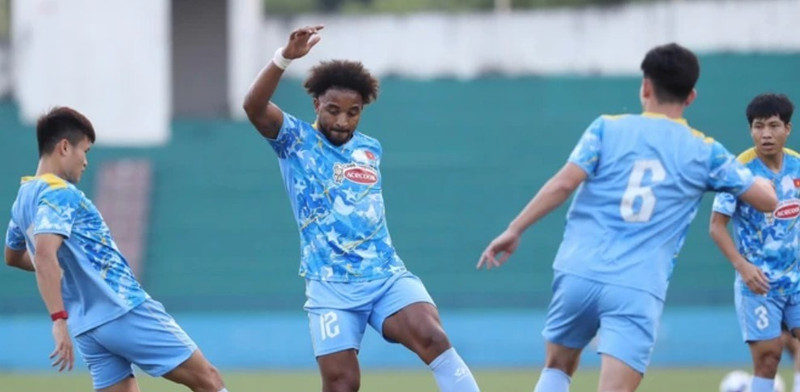 Sáng 21/11, CLB Nam Định thông báo tiền đạo Xuân Son sẽ thi đấu ở trận Nam Định gặp Long An trên sân Thiên Trường (Ninh Bình), tại vòng 1/8 Cúp Quốc gia 2025/26. img-bb940be9.jpg