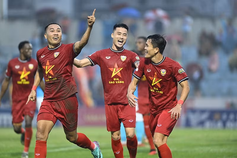 Hồng Lĩnh Hà Tĩnh làm khách trên sân Lạch Tray của Hải Phòng FC vào lúc 18h, chủ nhật ngày 26/10. hong-linh-ha-tinh-vs.jpg