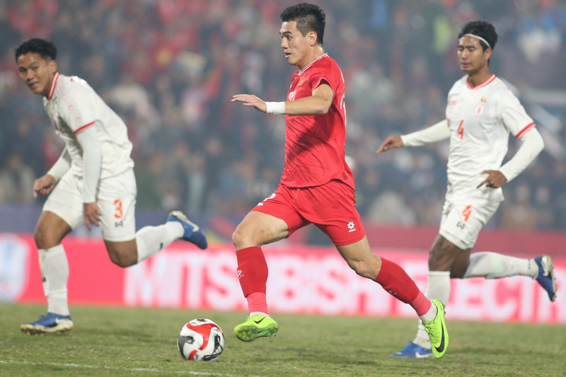 cong-bo-gia-ve-tran-tuyen-viet-nam-vs-nepal-hlv-kim-cho-tin-vui-670.jpg