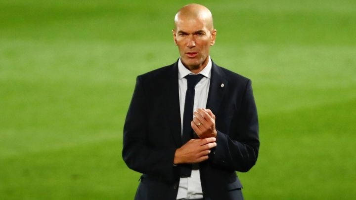 Trong vai trò huấn luyện viên, Zidane giúp Real Madrid giành 3 chức vô địch Champions League liên tiếp. zinedine-zidane-5.jpg