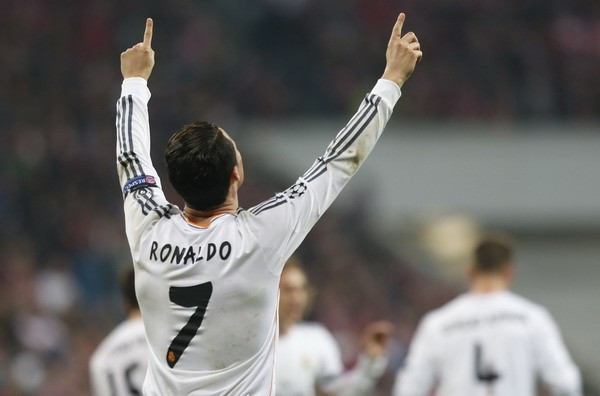 Dù đã lâu không thi đấu ở châu Âu và Cúp C1 châu Âu, C.Ronaldo vẫn được xem là cầu thủ vĩ đại nhất lịch sử sân chơi Champions League với những chiến tích vô tiền khoáng hậu. 2014-04-29t193636z-849592610-lr1ea4t1igpyz-rtrmadp-3-soccer-champions.jpg