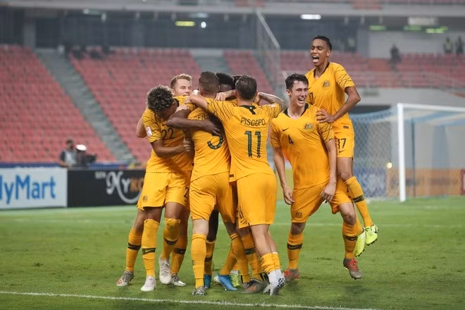 Australia và Jordan là 2 đội tham dự đầy đủ tất cả các kỳ vòng chung kết. Ngược lại, Kyrgyzstan và Lebanon hai đội bóng lần đầu tiên góp mặt ở một kỳ U23 châu Á. afc-u-23-championship-2020-match-49.jpg