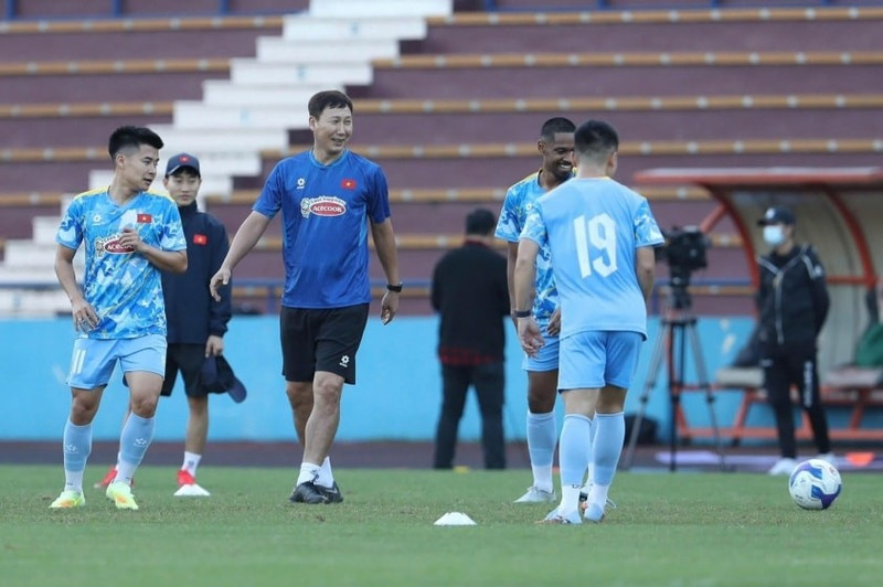 Đội tuyển Việt Nam nhận tín hiệu tích cực về lực lượng ở buổi tập thứ hai tại Việt Trì (Phú Thọ) chiều 12/11, trước trận gặp Lào ngày 19/11 ở vòng loại Asian Cup 2027. img-00f0ac7b.jpg