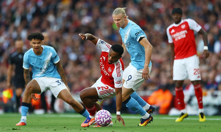arsenal-man-city-haaland-22444898.jpg