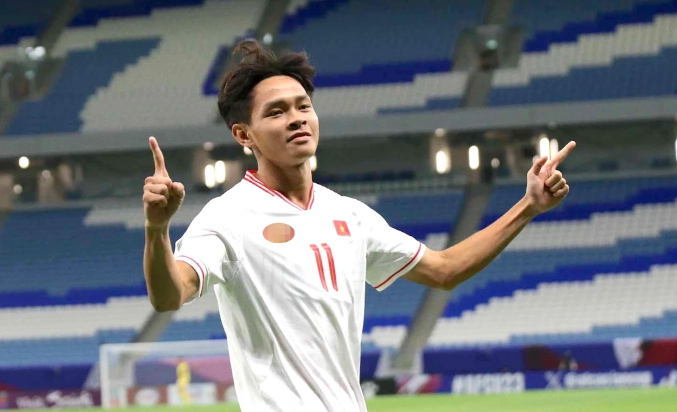 Vĩ Hào từng dự VCK U23 châu Á 2024, là một trong số ít cầu thủ hiện tại đã được thử sức ở giải châu Á và có màn thể hiện khá ấn tượng. 0000989888888888888888.png