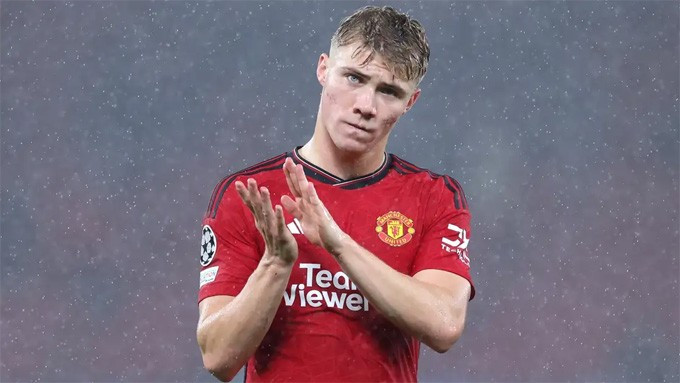 Đội chủ sân Old Trafford có thể cũng sẽ trải qua một mùa Giáng sinh đặc biệt khi thiếu hai ngôi sao tấn công quan trọng. hojlund1.jpg