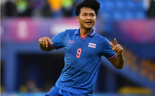 Chúng tôi sẽ tập trung đối đầu với U22 Việt Nam, chúng tôi tập trung trong từng khoảnh khắc để hướng tới chiến thắng”, tiền đạo Yotsakorn hé lộ. 88888888888888888887777777777777777.png