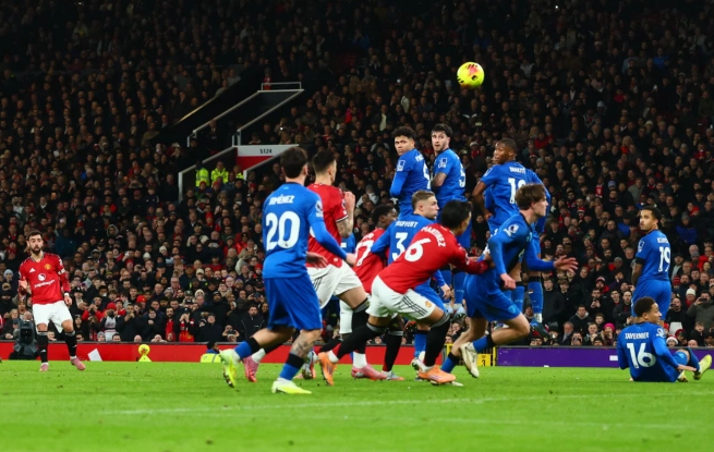 Dù MU 3 lần vươn lên dẫn trước nhưng chung cuộc vẫn bị đối thủ cầm hòa với tỷ số 4-4. Ảnh: Shutterstock. 8888888888888888-4478.png