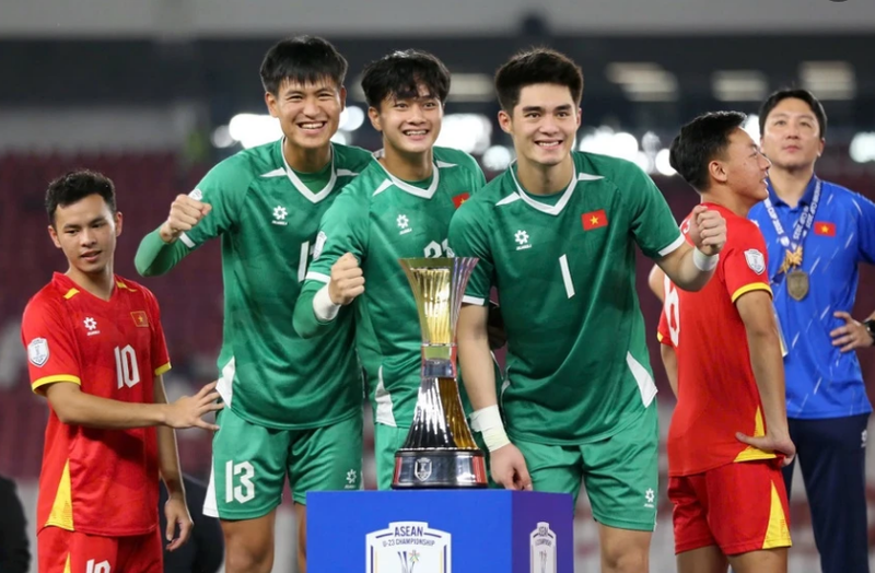 Trong quá khứ, U23 Việt Nam thường xuyên tham dự các giải giao hữu tại Trung Quốc và để lại dấu ấn với lối chơi kỹ thuật, hiệu quả. 098777.png