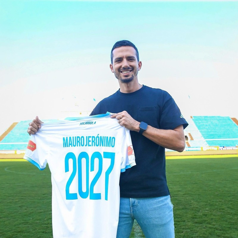 HLV Mauro dự kiến sẽ có trận ra mắt người hâm mộ Nam Định vào ngày 23/11, khi đội bóng này tiếp đón Long An tại Cup Quốc gia. image-1-301.jpg