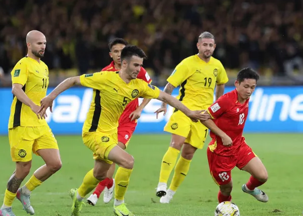 Khi ấy tuyển Malaysia có nguy cơ cao sẽ bị xử thua 0-3 trước đội tuyển Việt Nam và Nepal (lượt đi). 8888888888888888888777777777777.png