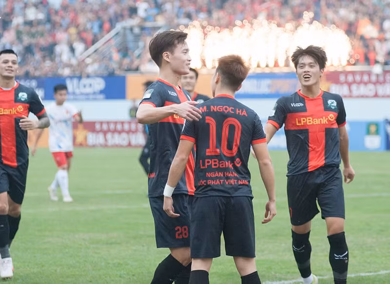 Ngoài công việc chính là dẫn dắt đội một, chiến lược gia người Tây Ban Nha có thể hỗ trợ CLB Ninh Bình trong kế hoạch thành lập Học viện bóng đá. 001b7678268a9ed4c79b-19401403112024.jpg