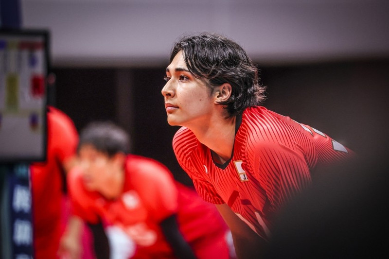 Tài khoản Instagram của Takahashi hiện có hơn 2,7 triệu người theo dõi - nằm trong nhóm vận động viên bóng chuyền được yêu thích nhất Nhật Bản. nam-than-bong-chuyen-nhat-ban-gay-thuong-nho-tai-asiad-19-333918.jpg