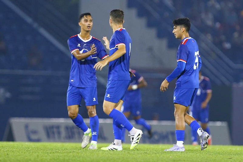Trong khi đó, tuyển Việt Nam cũng sẽ có được 3 điểm đầu tiên ở vòng loại Asian Cup 2027. tuyen-viet-nam-21.jpg