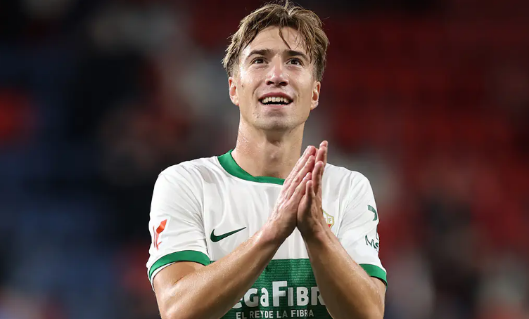 Elche gia nhập Elche từ Sturm Graz theo dạng chuyển nhượng tự do đã nổi lên như một trong những hậu vệ xuất sắc nhất La Liga mùa này. 888888888888.png