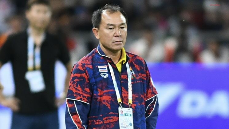 “Không có lý do gì khác. Khi đội bóng thất bại, người phải chịu trách nhiệm là tôi. Đó là vấn đề chiến thuật và tôi buộc phải chấp nhận rằng hôm nay, chúng tôi không thể vô địch SEA Games ngay trên sân nhà”. lich21-1766107184952-17661071861341071255587.jpg